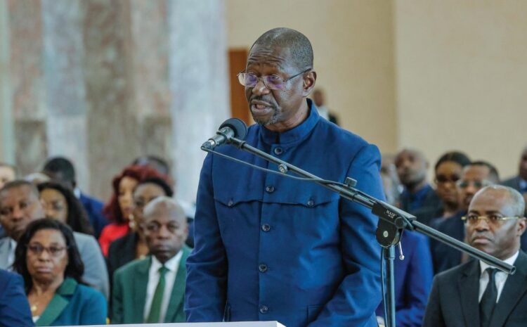  Au Gabon, la presse interpelle le pouvoir et réclame une refondation durable